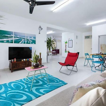 Homestay@Aeon Desa Tebrau Джохор-Бару Экстерьер фото